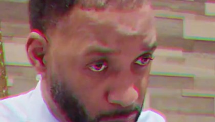 麦迪观看广西女孩冯敏敏野球表现：这一招一式 直接给我整恍惚了